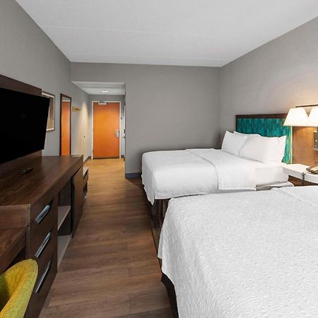 Hampton Inn Nanuet Exteriör bild