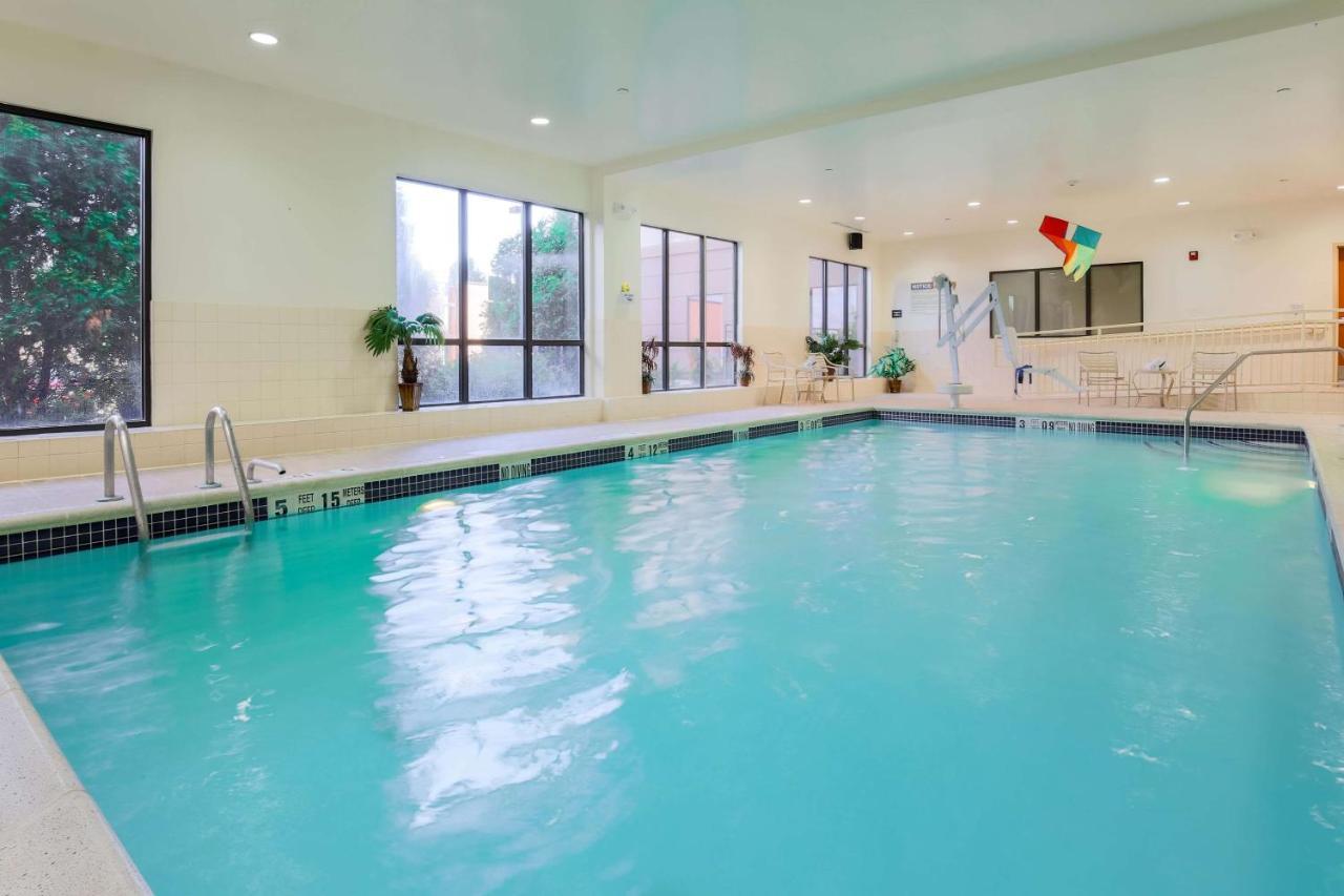 Hampton Inn Nanuet Exteriör bild